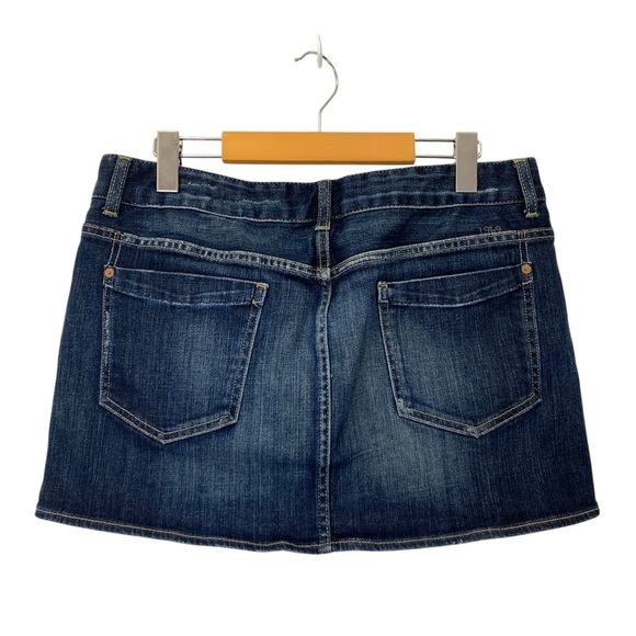 GAP 1969 Denim Mini Skirt Womens 12 Blue Vintage Y2K Dark Wash Minimalist - Picture 2 of 5